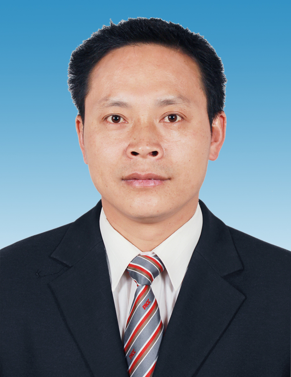 杨  煜