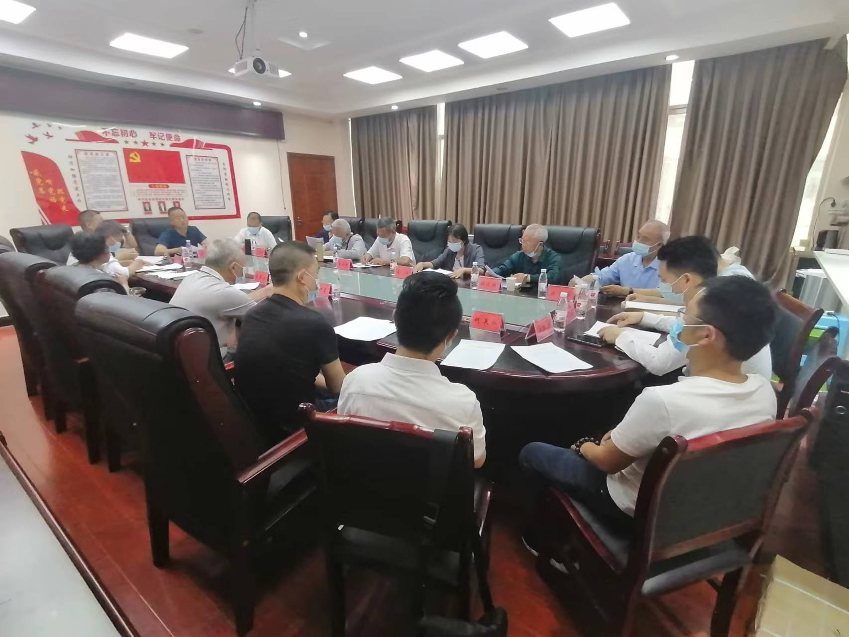 县文联举行文联系统学习贯彻省第十三次党代会及新国发2号文件精神宣讲报告会