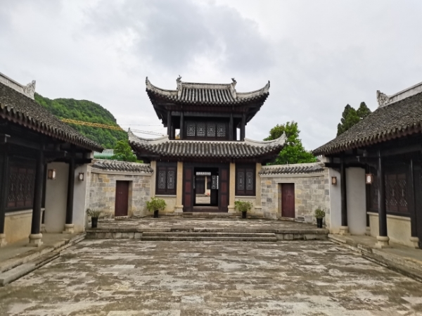 盘江八属明清进士考（中）